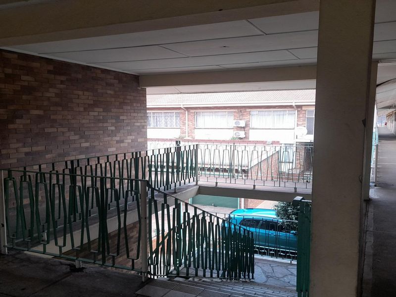 2-Bedroom apartment with enclosed Balcony in CW 3 - Photo 2