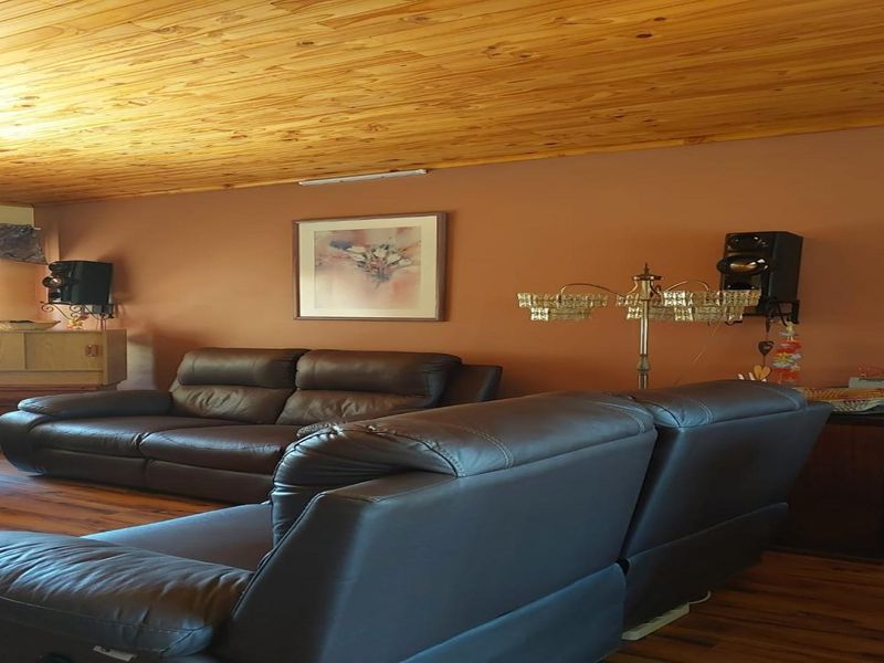 Lovely 3 bedroom home ideally situated in Se6 - Photo 9