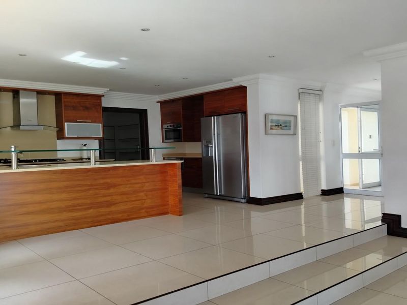 Stunning 4-Bedroom Home with Modern Comforts in Harbour town Res Estate - Photo 2