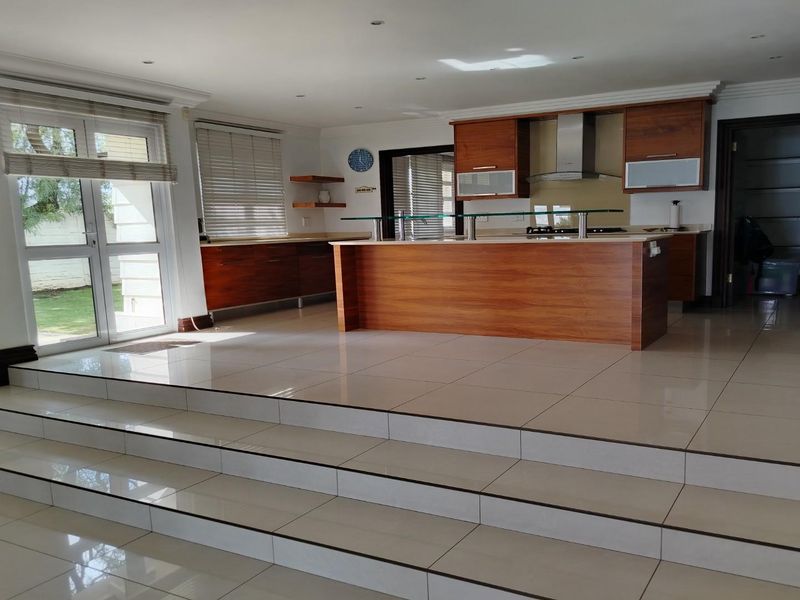 Stunning 4-Bedroom Home with Modern Comforts in Harbour town Res Estate - Photo 5