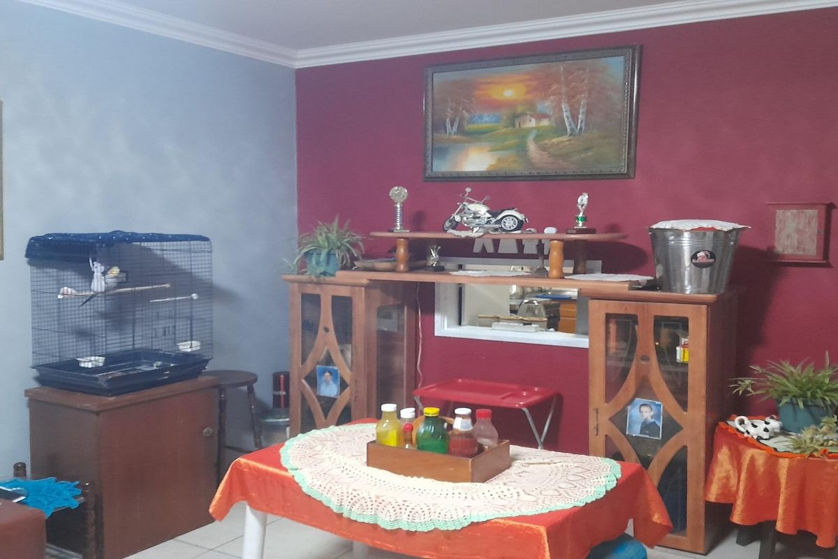 Gem of a 2-Bedroom apartment with enclosed Balcony -ground floor - Photo 5