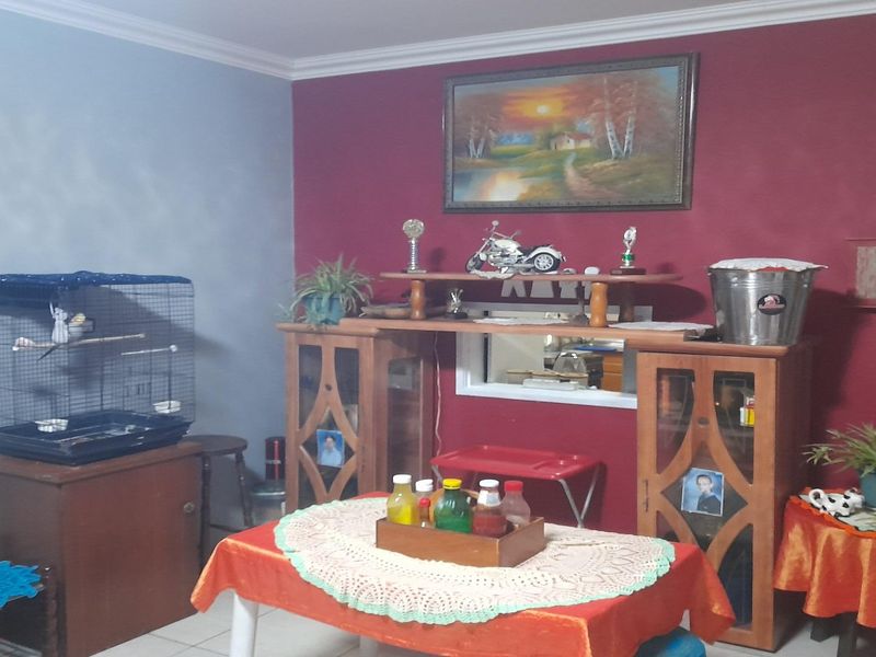 Gem of a 2-Bedroom apartment with enclosed Balcony -ground floor - Photo 5