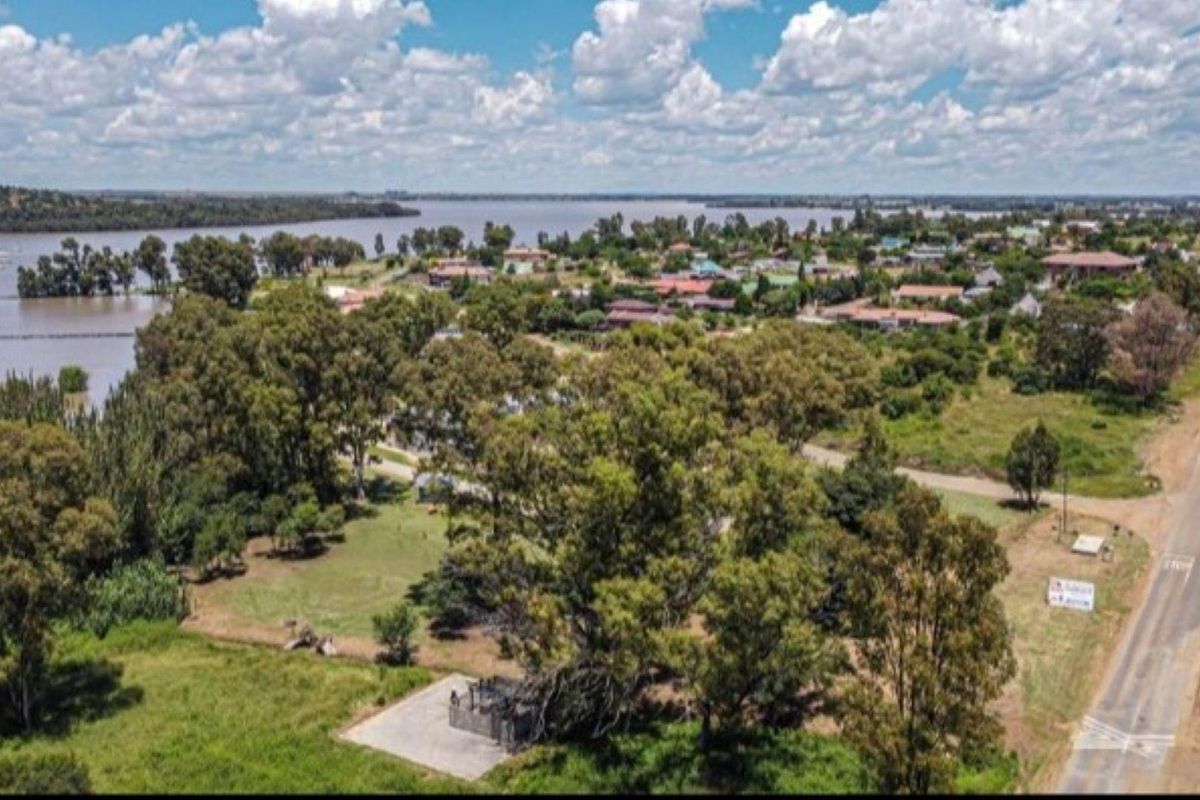 Stand for sale - Waterfront View - Vaal Marina Vaal Dam - Photo 3
