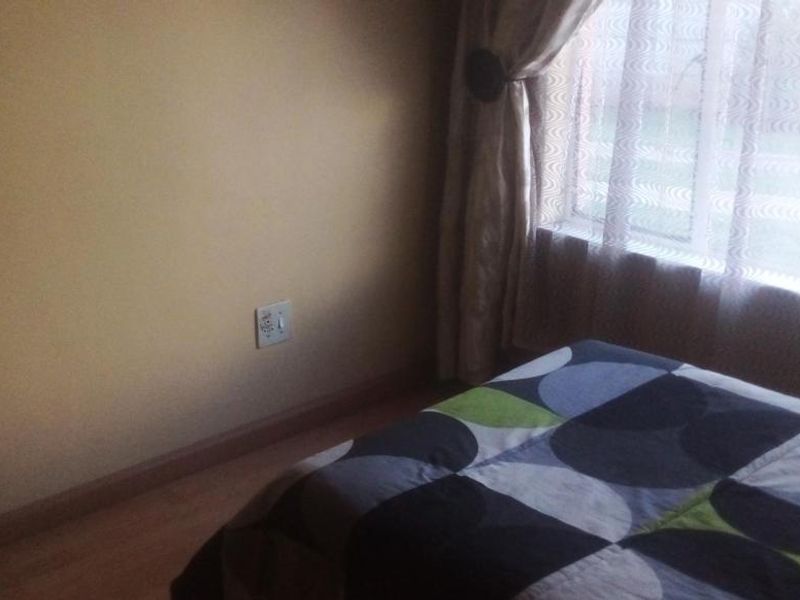For one lucky family it ios all here - Photo 6