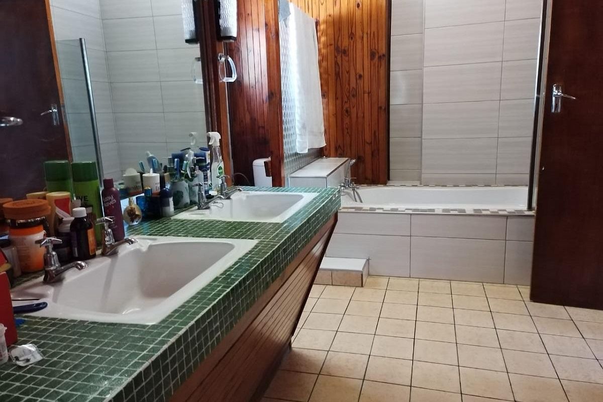 Spacious Family house for sale - Photo 4