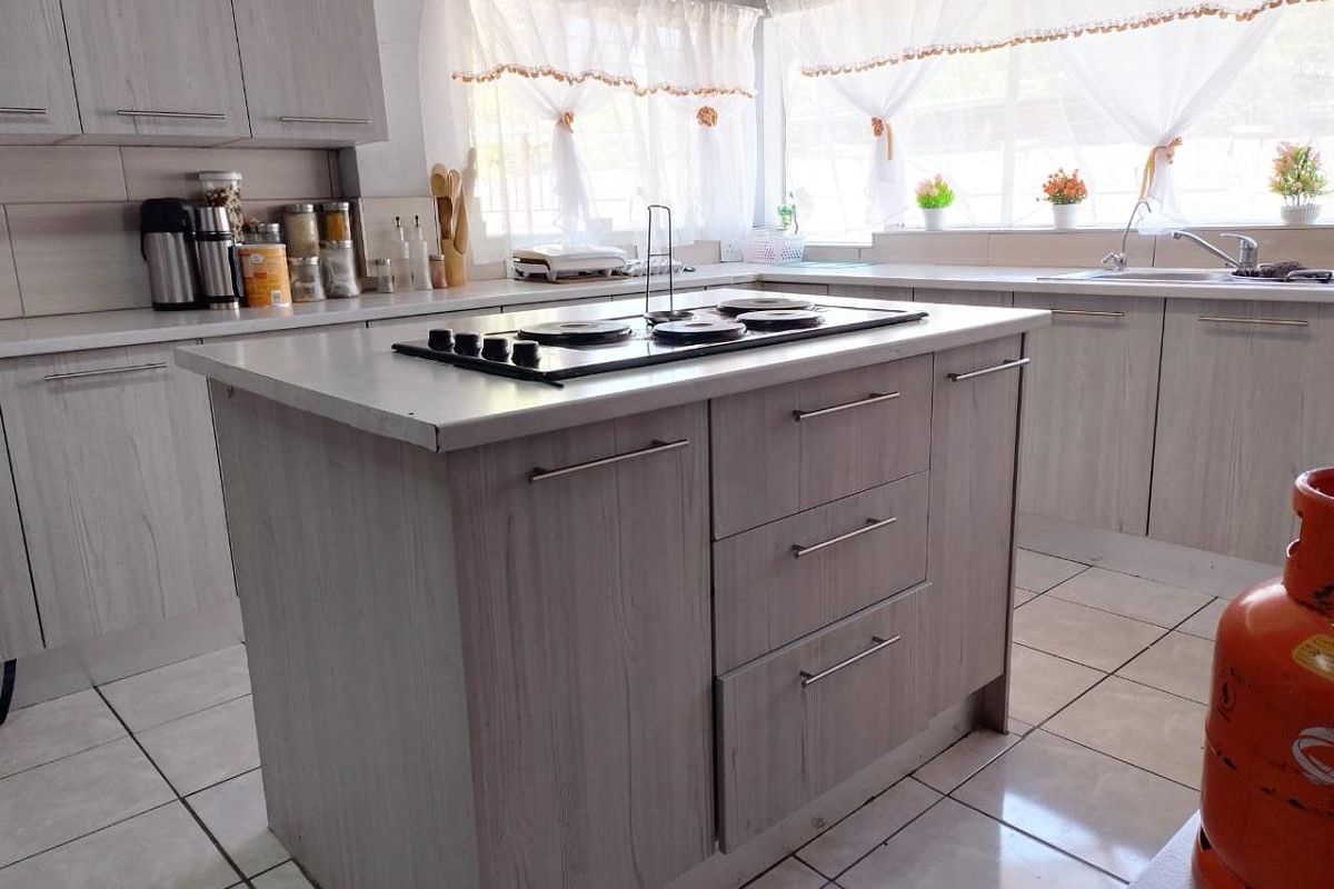 Spacious Family house for sale - Photo 2