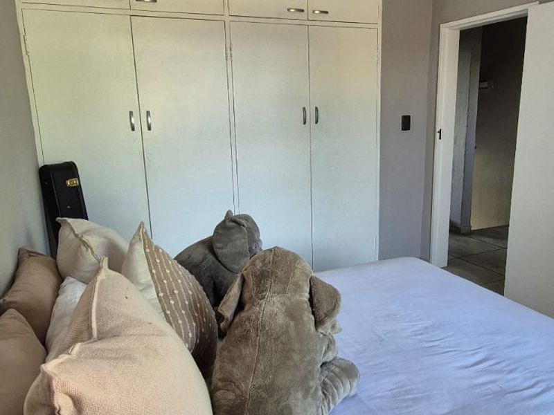 Unit for SALE - Photo 7