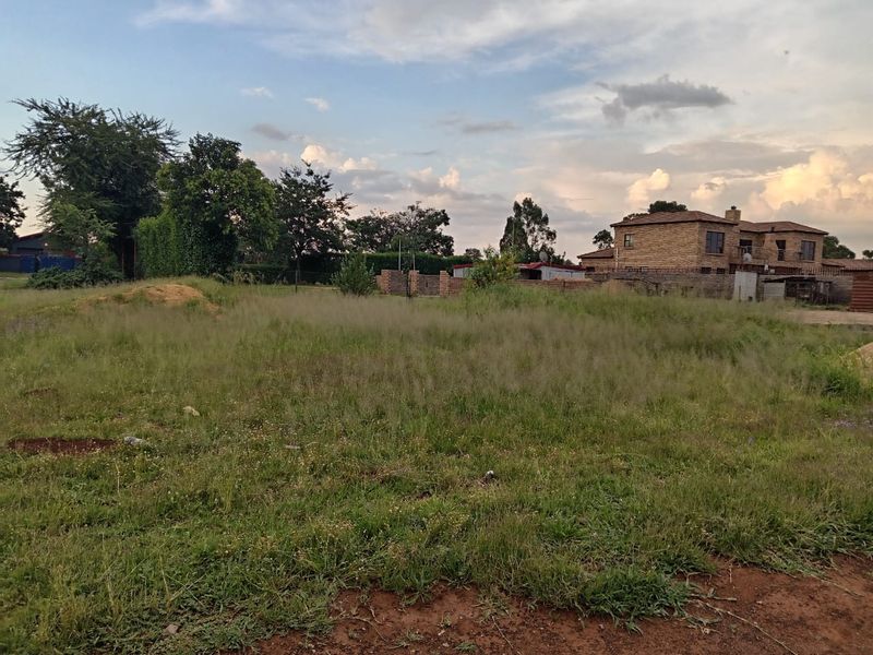 VACANT LAND FOR SALE IN MEYERTON PARK-SERVICES NSTALLED, BUILDING PLAN APPROVED AND FOUNDATION - Photo 4