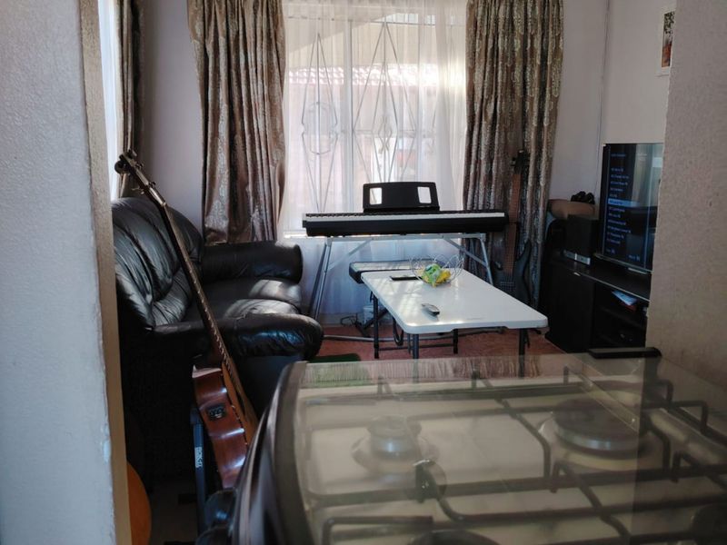 CHAMING 2 - BEDROOM HOUSE FORSALE IN UNITAS PARK, VEREENINGING - Photo 10