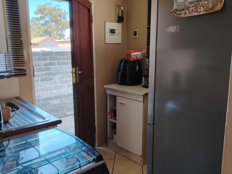 CHAMING 2 - BEDROOM HOUSE FORSALE IN UNITAS PARK, VEREENINGING - Photo 7