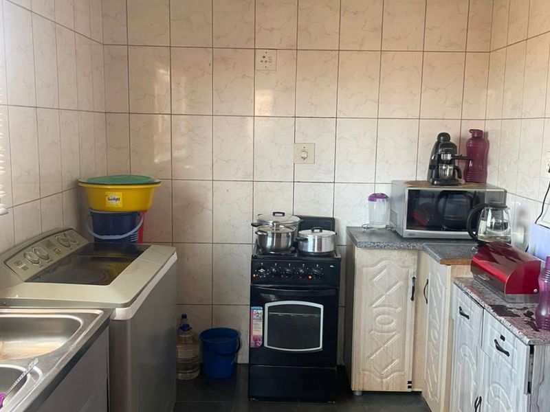 "Prime Residential Stand for Sale – Great Investment Potential!" - Photo 3