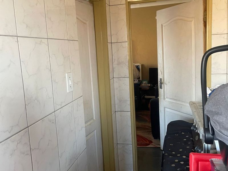 "Prime Residential Stand for Sale – Great Investment Potential!" - Photo 4