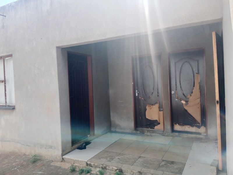 2 Bedroom house for sale - Photo 7