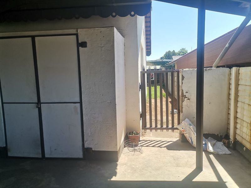 Beautiful property near Primary school and ammenities. - Photo 4