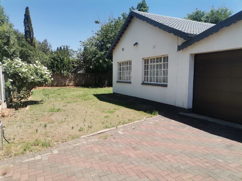 Beautiful property near Primary school and ammenities. - Photo 1