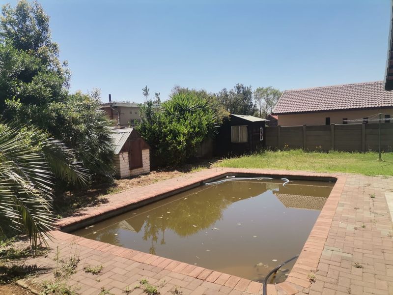 Beautiful property near Primary school and ammenities. - Photo 10