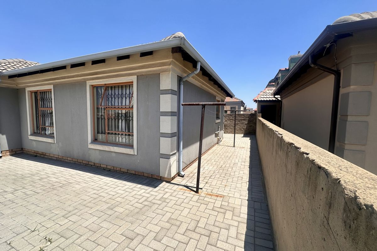 Spacious Family house for sale - Photo 2