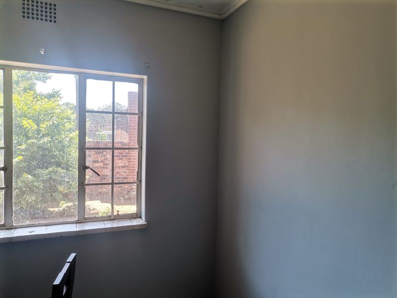 Bargain Property - Photo 6