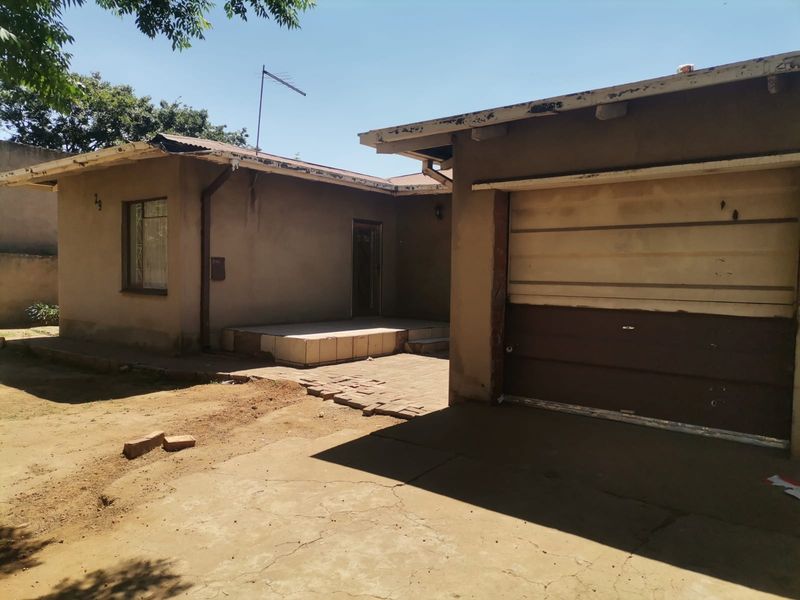 Bargain Property - Photo 3