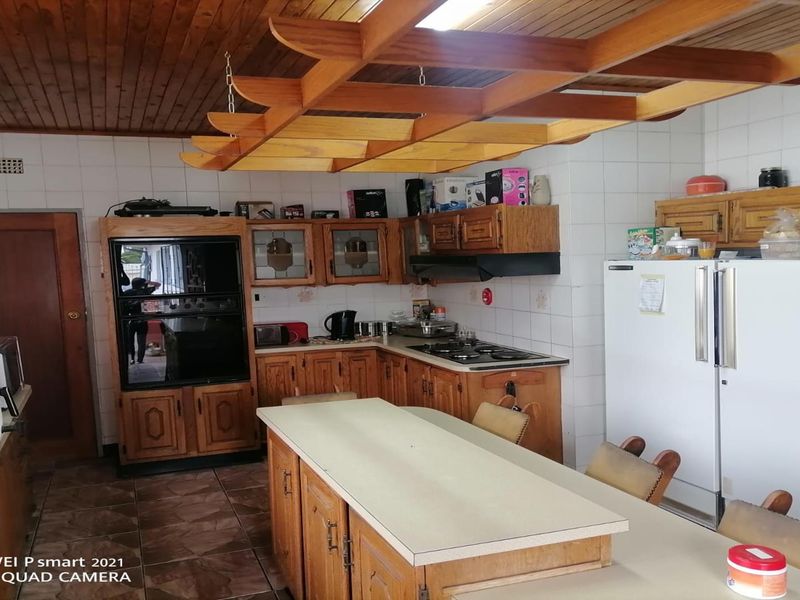 Spacious 4-Bedroom Family Home for Sale in Steelpark - Photo 2