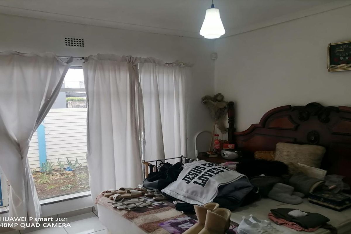 Spacious 4-Bedroom Family Home for Sale in Steelpark - Photo 3