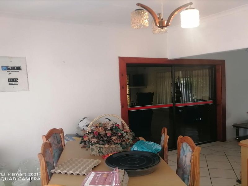 Spacious 4-Bedroom Family Home for Sale in Steelpark - Photo 4