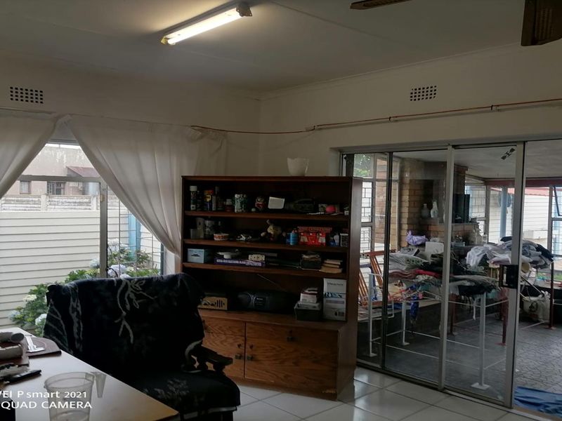 Spacious 4-Bedroom Family Home for Sale in Steelpark - Photo 6