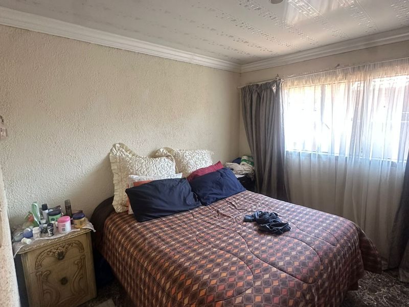 2 Bedroom house for sale - Photo 3