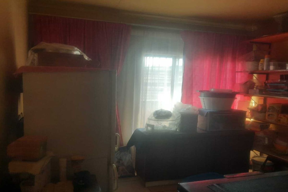 Charming 2-Bedroom Home for Sale in Leeuhof - Photo 5