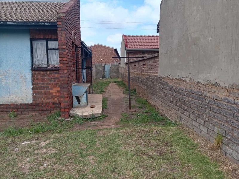 House For Sale In Evaton - Photo 3