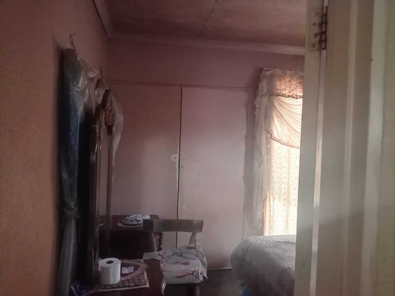 House For Sale In Evaton - Photo 4