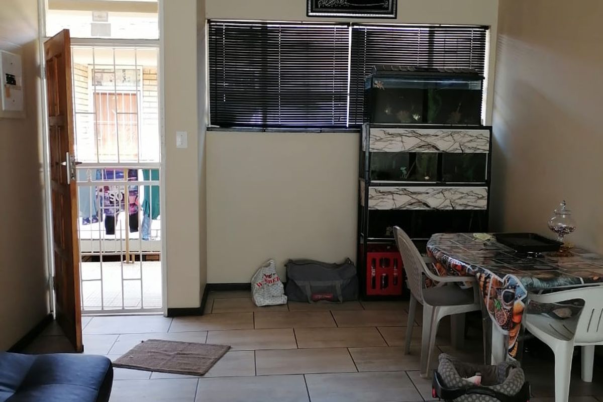 1-Bedroom Apartment for Sale in Vereeniging – Secure & Well-Located - Photo 4