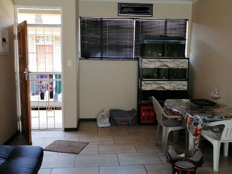 1-Bedroom Apartment for Sale in Vereeniging – Secure & Well-Located - Photo 4