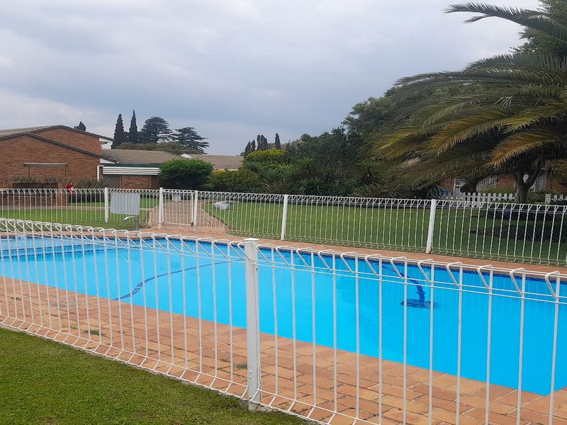 Freestanding Property 1039sqm with 2 Bedroom, Pool and Lapa in SW 5 - Photo 5