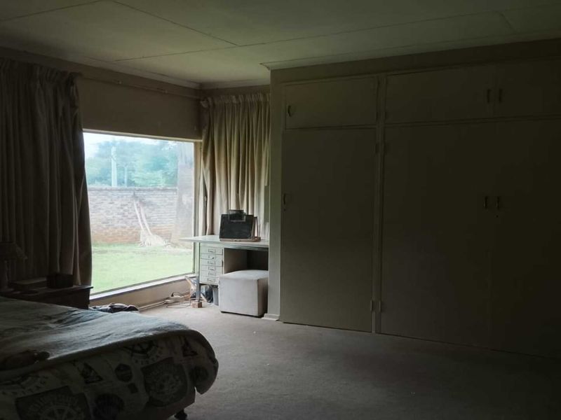 Beautiful 3-Bedroom Home with Excellent Features - Photo 9