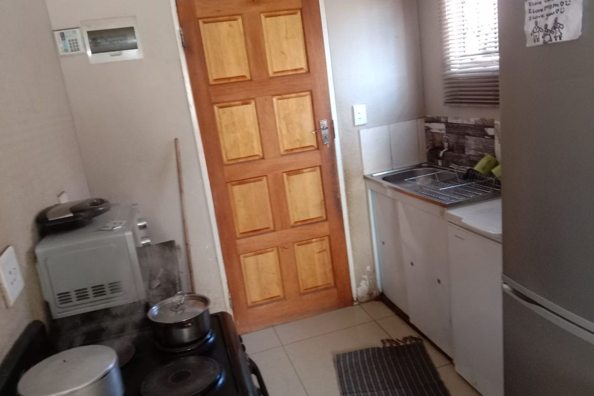 **🏡 Property For Sale - Photo 3