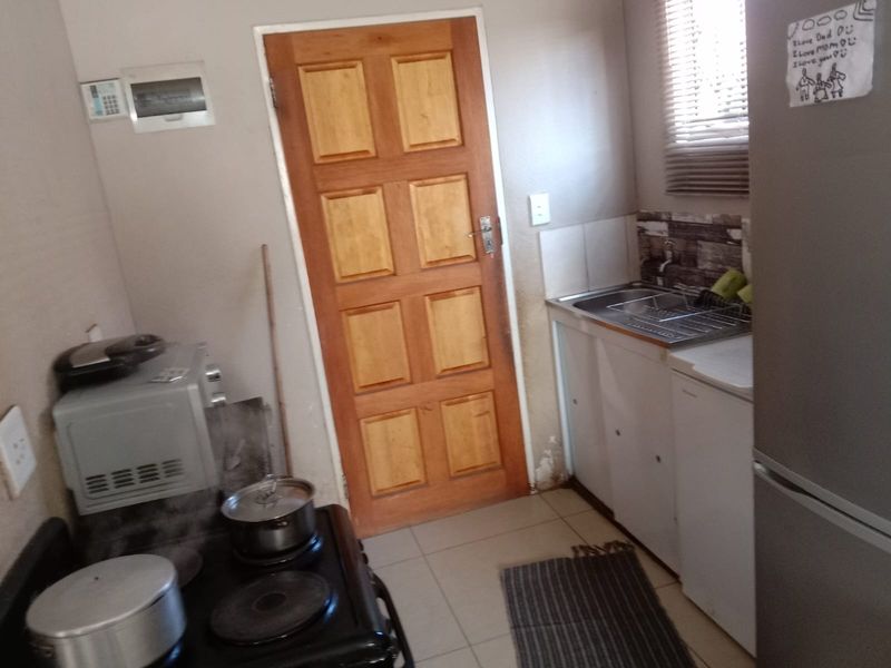 **🏡 Property For Sale - Photo 3
