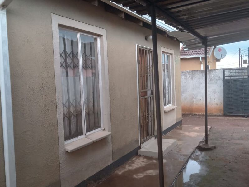 **🏡 Property For Sale - Photo 2