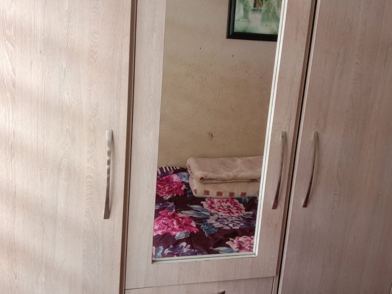**🏡 Property For Sale - Photo 4