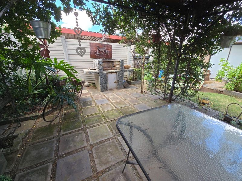 Spacious family home for sale - Photo 4
