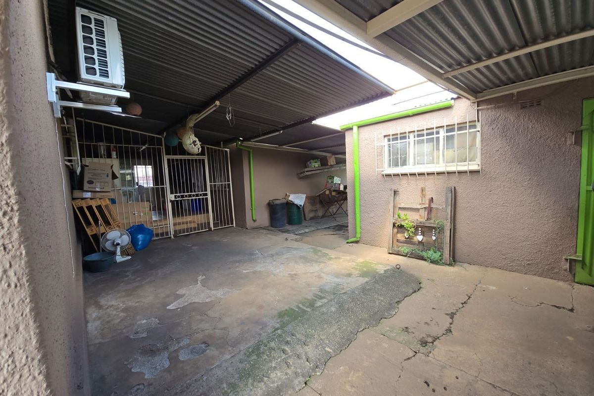 Spacious family home for sale - Photo 3