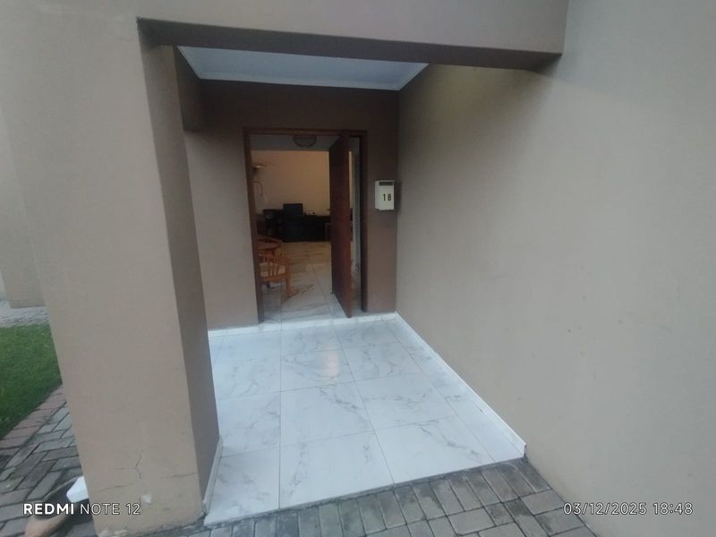 Experience exclusive estate living in the highly sought-after Riverspray Lifestyle Estate - Photo 2