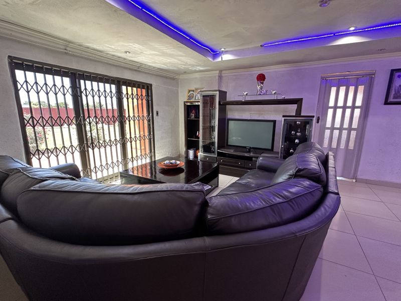 House Pending Sale In Evaton - Photo 9