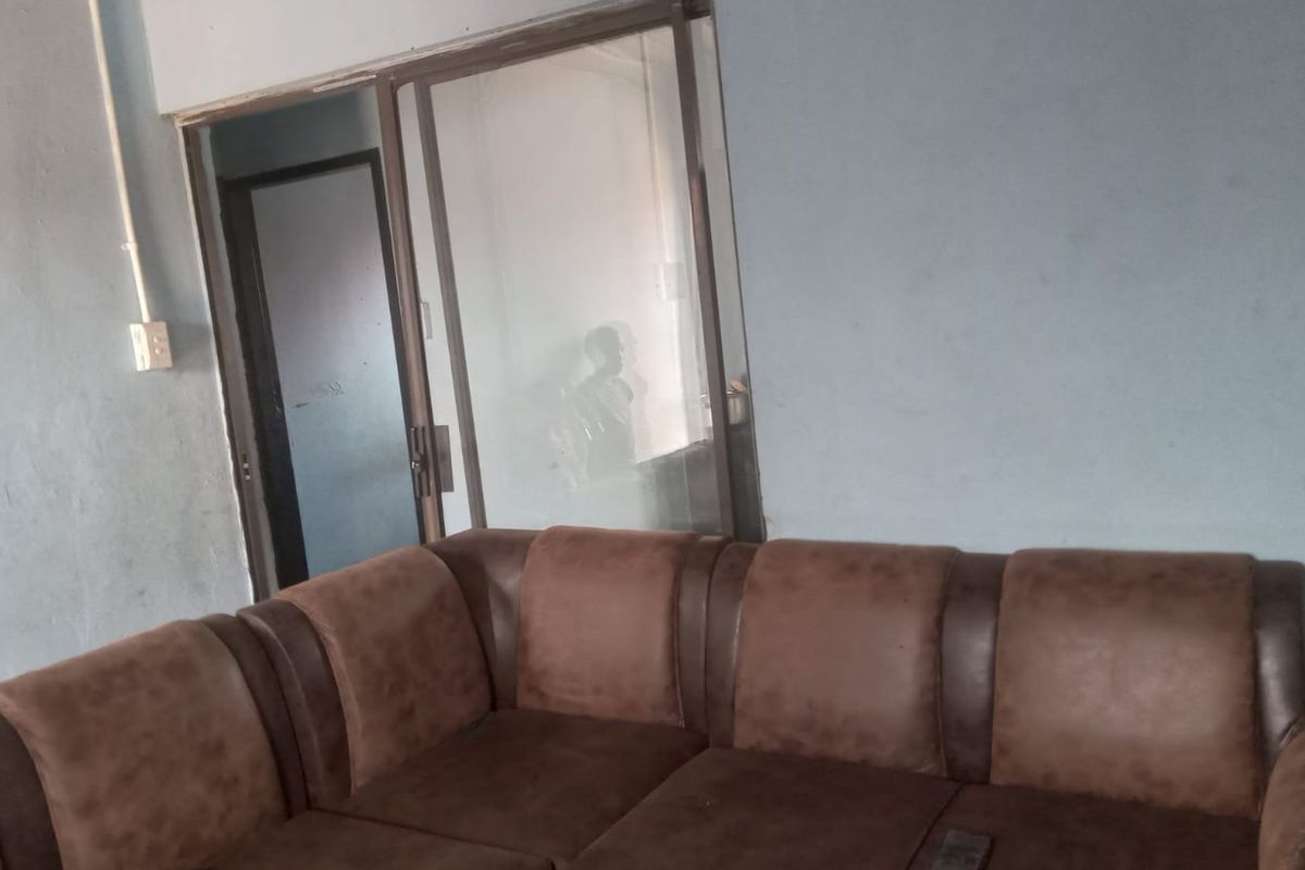 2 Bedroom house for sale - Photo 2