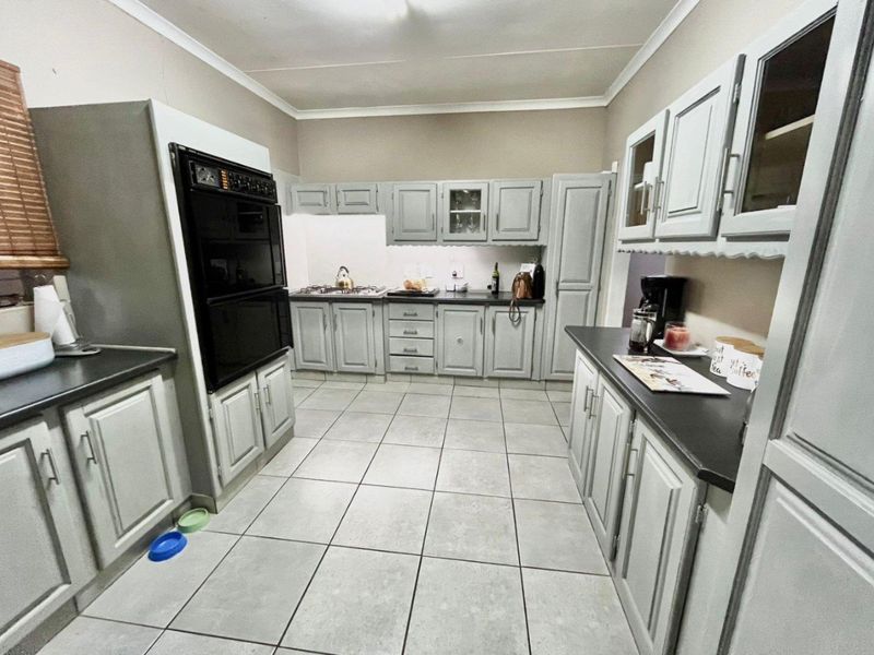 Beautiful 3 bedroom house - Photo 6