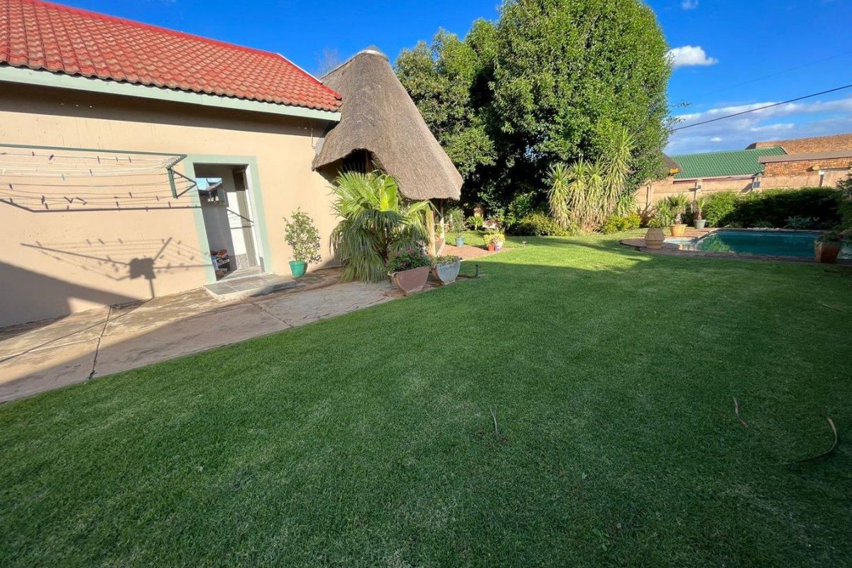 Beautiful 3 bedroom house - Photo 3