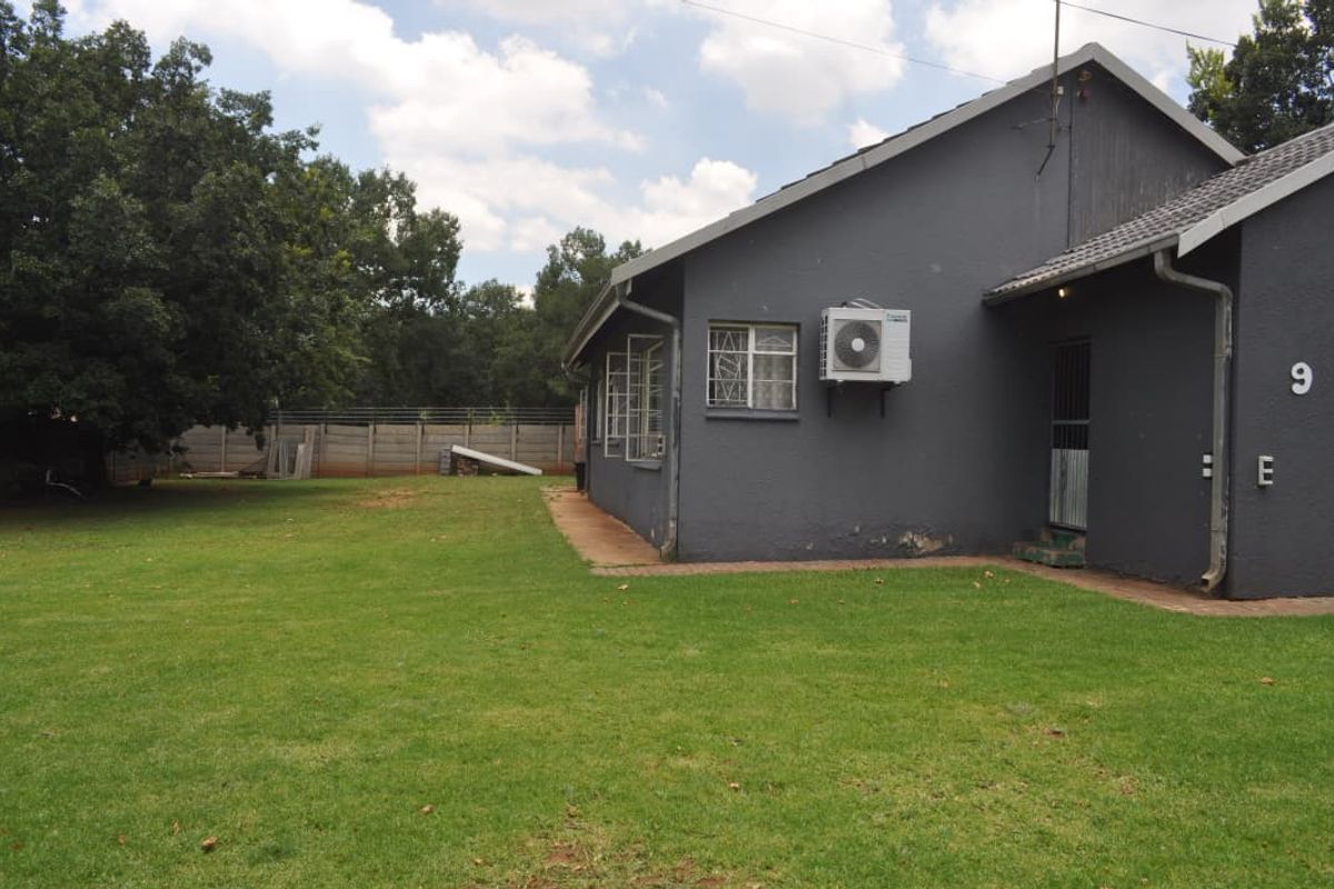 Spacious family home for sale - Photo 3