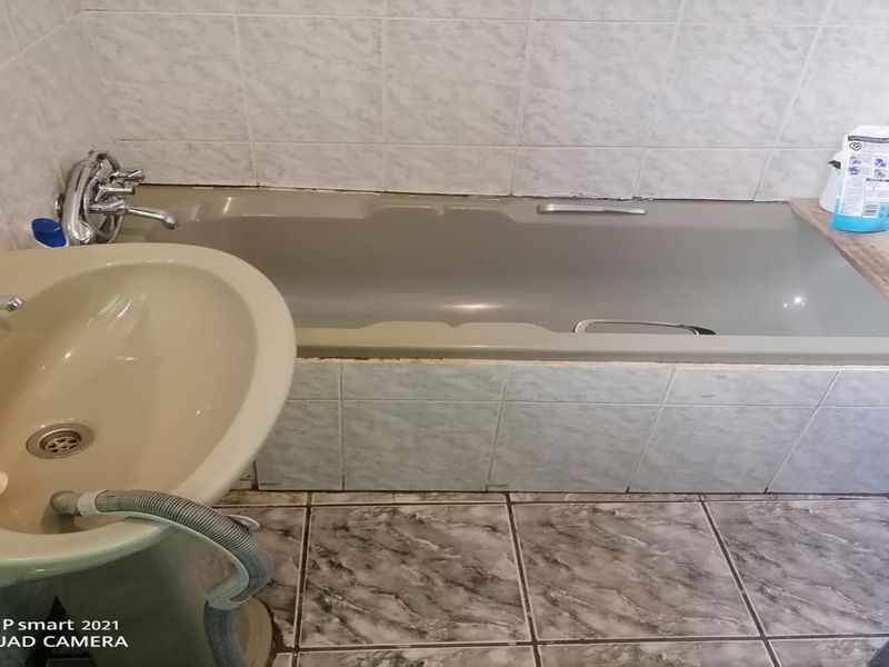 For Sale: Neat 2-Bedroom Home in a Convenient Location - Photo 10
