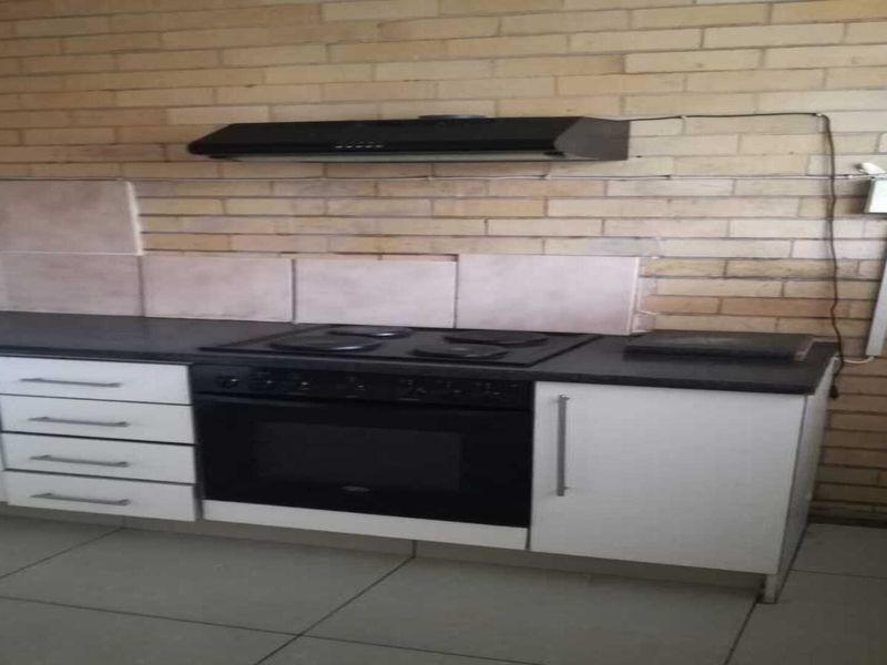 Apartment For Sale In Vereeniging - Photo 7