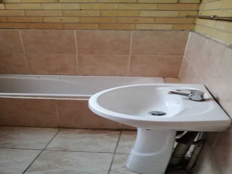 Apartment For Sale In Vereeniging - Photo 4